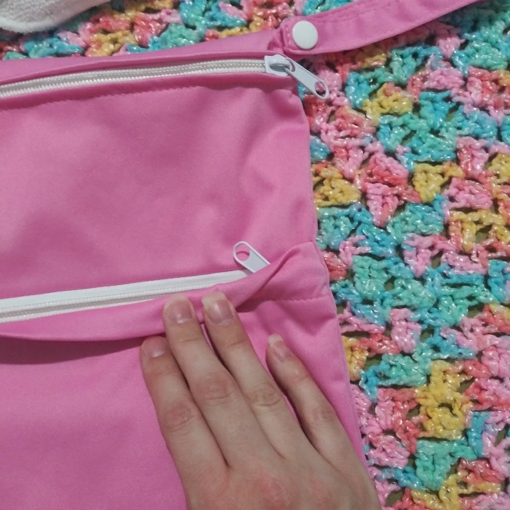 Wetbag for cloth diapering